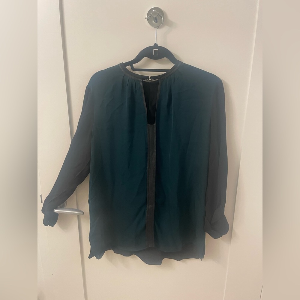 BCBG Blouse Butterfly Sleeves with leather and metal Details